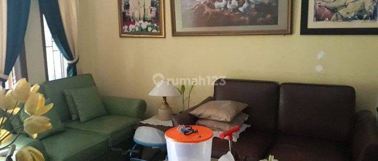 Rumah Bagus Unfurnished SHM di Gunung Batu , Bandung 1