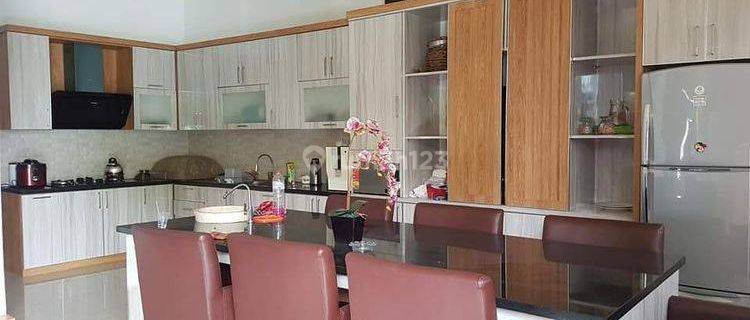 Rumah Unit Pojok Full Furnish 3 Lantai Pesantren Cimahi Utara 1