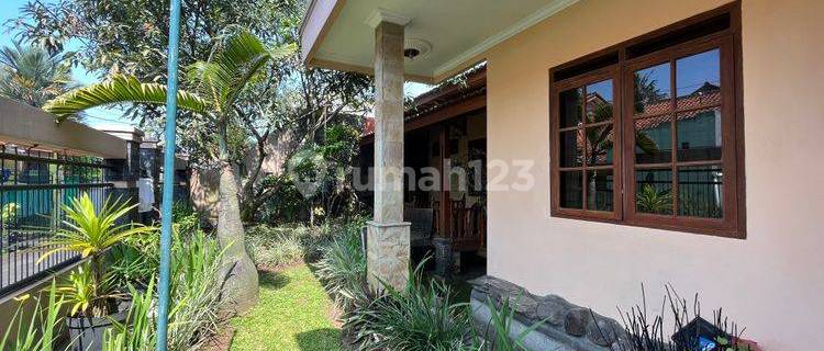 Dijual Rumah 1,5 Lantai Dian Permai  Semi Furnished 1
