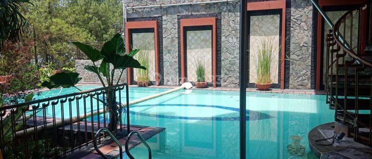 DIJUAL VILA CIPAKU BUKIT IDAMAN Full Furnished Kolam Renang 1