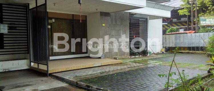 RUMAH STRATEGIS PINGGIR JALAN DI KAWASAN PERUMAHAN TIDAR 1