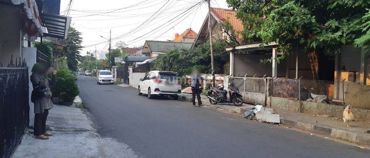 Rumah tua Murah Lokasi Strategis aman Di Setiabudi JakartaSelatan 1