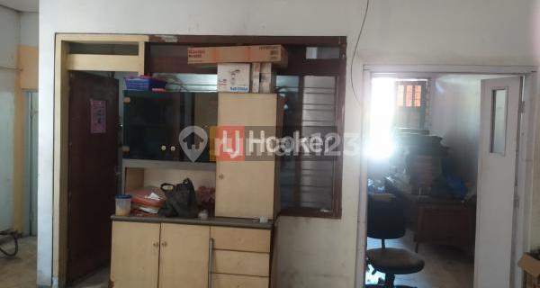 Rumah butuh renovasi di Kampung Subuh 1