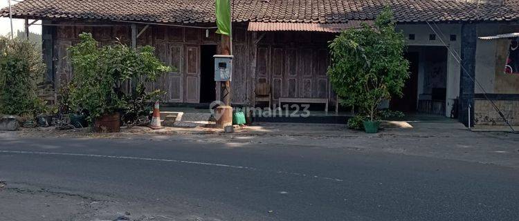 Rumah Model Jawa Lokasi Strategis di Klaten Utara 1