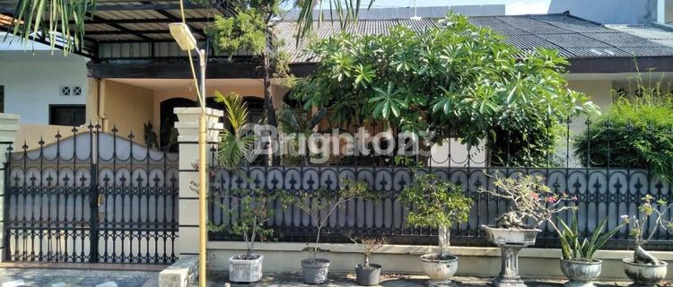 Suitable for a boarding house business, strategic location, close to the petrochemical industry and Freeport smelter, Manyar Gresik. 1