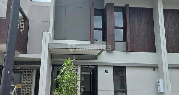 rumah baru summarecon flora 1