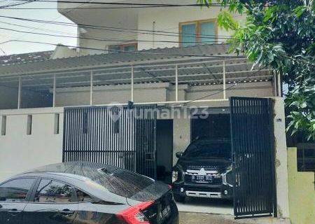 Rumah siap huni di jalan Delima, Tanjung Duren 1