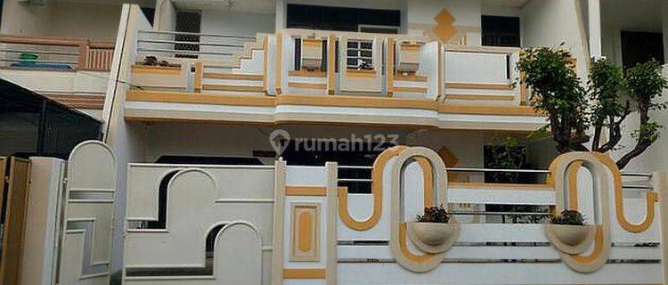 Rumah 2 lantai di Green Garden Jakarta Barat,jual di bawah NJOP 1