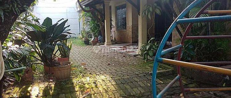 Rumah Luas dan Asri (Akses 2 Mobil) di Cibubur, Ciracas, Jakarta Timur 1