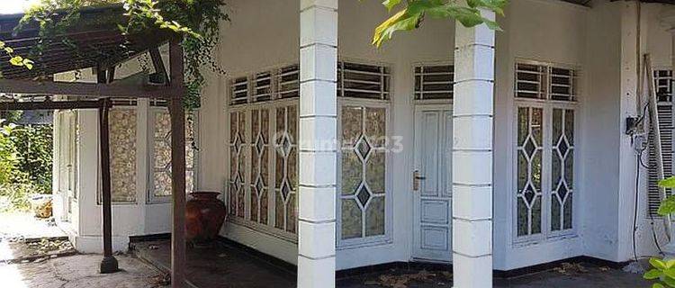 rumah villa di daerah Seminyak, Kerobokan, Kuta Utara 1