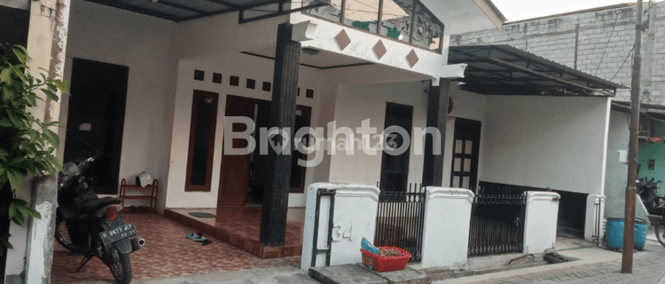 SEGERA RUMAH BROTOJOYO TANAHMAS 2 LANTAI HARGA MURAH DEKAT KOTA 1