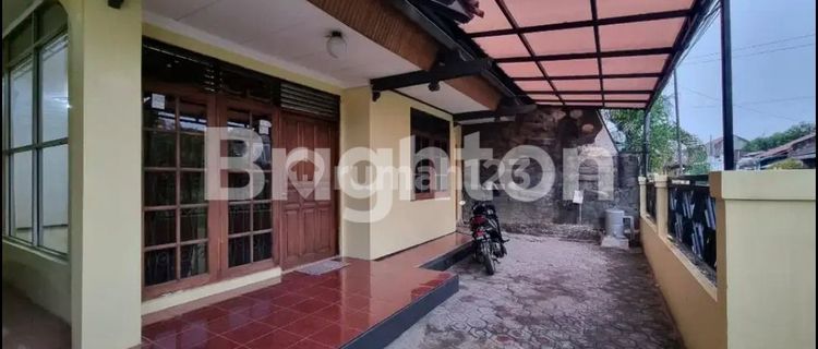 RUMAH 2 LANTAI DI DAERAH LAMPER 1