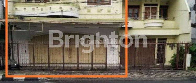 RUMAH KANTOR DI PINGGIR JALAN BESAR TENGAH KOTA 1