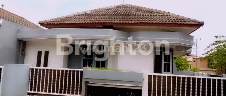 HOOK HOUSE IN PURI ANJASMORO 1