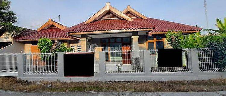 Rumah Timur Perumahan Casa Grande Jogja 1