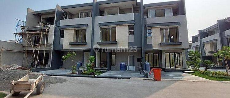 Rumah Grand Trevista Residence Kebon Jeruk Jakarta Barat 1