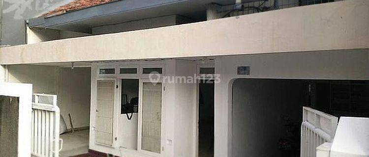 Rumah Siap Pakai lebar 10 m di Galur Jakarta Pusat 1