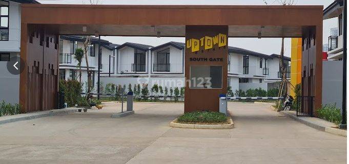 Rumah baru siap huni di cluster uptown south, waterfront Lippo Cikarang 1