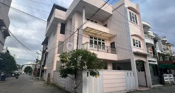 Villa Mewan Inti kota Jl. Amir Hamzah, Medan Barat 1