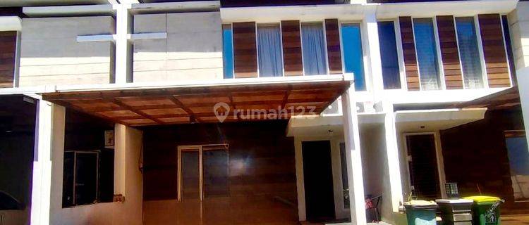 RUMAH SIAP HUNI DI JALAN ABUBAKAR LAMBOGO PERUMAHAN GREEN VILLA 1