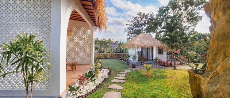 Kompleks 4 Unit Villa baru dan bagus Di Karangasem, Bali 1