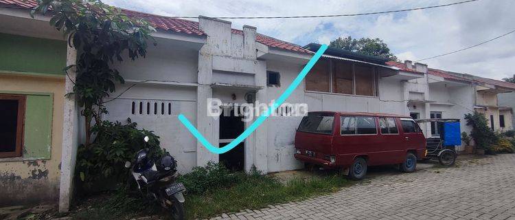 Perumahan Captiva  terletak di pinggir jalan 1