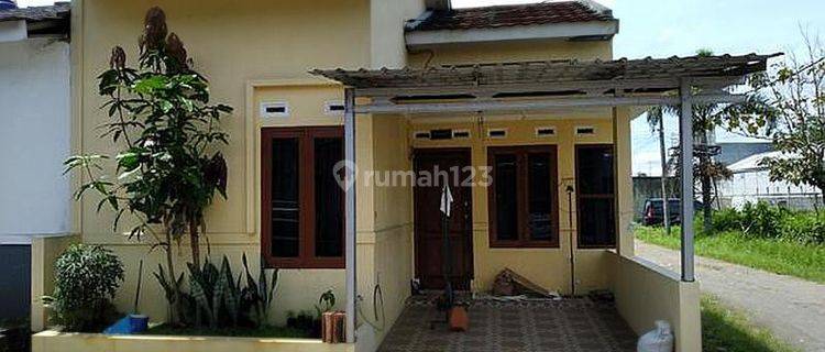 Rumah Cisaat Sukabumi Posisi Hook Perum Hegar Asri 1