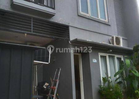 Rumah 2 Lantai Di Kawasan Premium Gelagah Cirendeu Akses Mudah 1