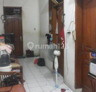 Rumah Lokasi Strategis Di Kampung Ambon Pulomas Jakarta Timur 1