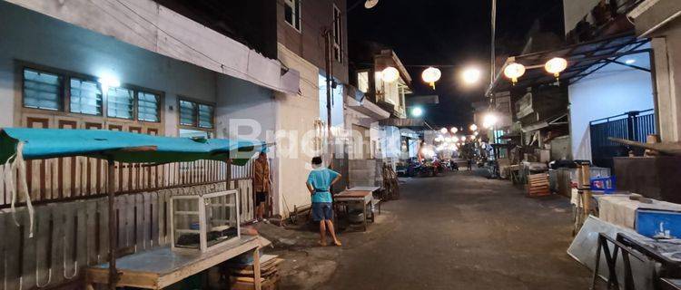 SEMAWIS RUMAH 1,5 LANTAI TENGAH KOTA KAWASAN PECINAN 1