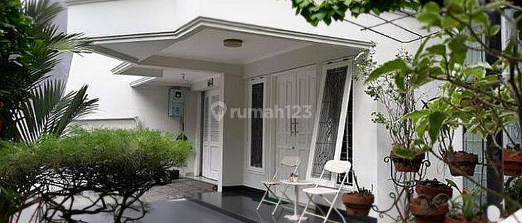 Rumah Bagus Terawat Green Garden Kedoya Jakarta Barat 1