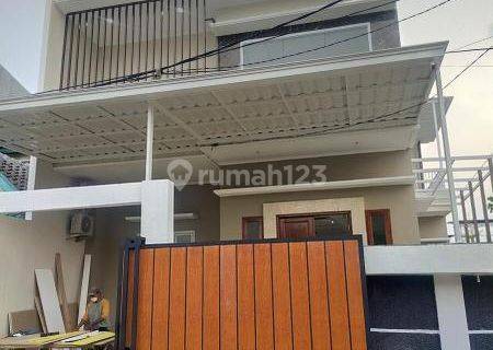 Dijual cepat rumah minimalis diDuta Garden 1