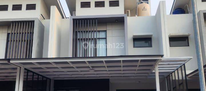 RUMAH BAGUS RENOVASI TOTAL SIAP HUNI DAN FULL FURNISH DI 1