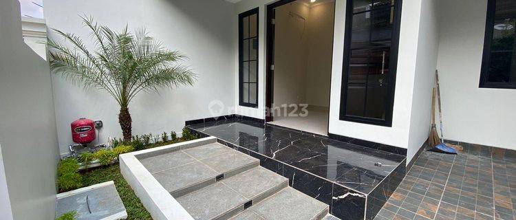 Rumah 2 Lantai Bangunan Baru Di Rawamangun Jakarta Timur 1