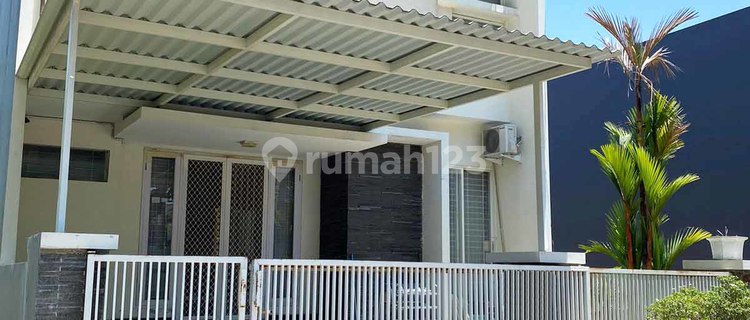 Rumah di Pakuwon City Surabaya Timur, 2 Lantai, Minimalis, Siap Huni - EA - 1