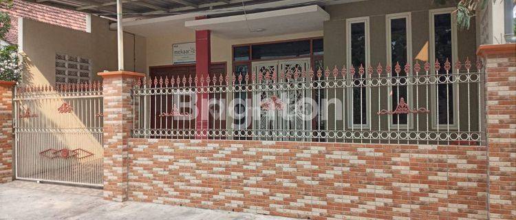 RUMAH CANTIK SIAP PAPAR KEDIRI 1