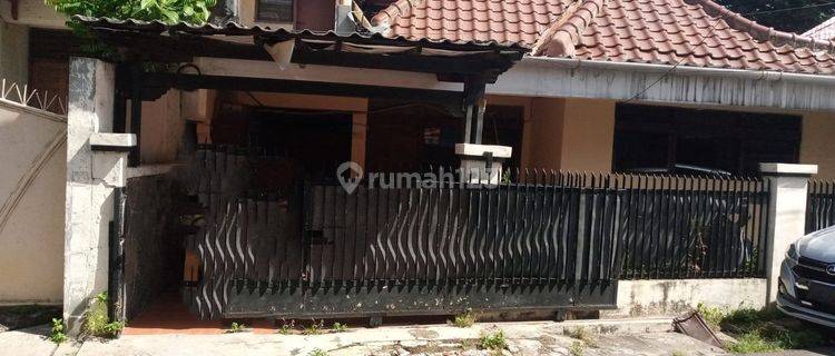 Rumah Tua di Salemba Paseban Dekat Rscm 1