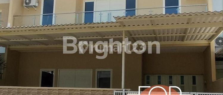 PAKUWON CITY. RUMAH BARU. 2LANTAI FULL BANGUNAN. RUANG2 SUPER LEGA 1