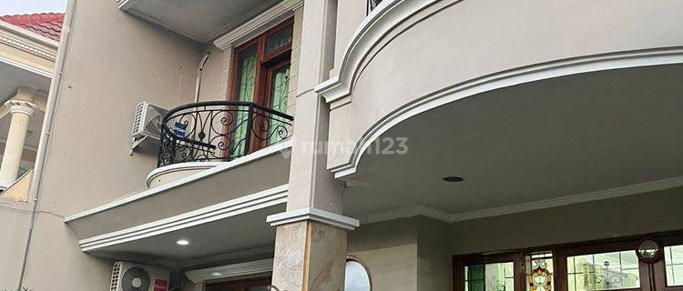RUMAH MEWAH DI BARUK UTARA KONDISI SIAP HUNI TINGGAL BAWA KOPER SEMI FURNISH 1