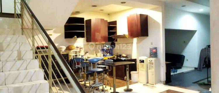 Kos Lux Dan Strategis Di Kemanggisan Jakarta Barat 1