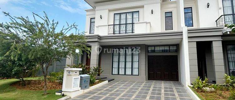 RUMAH SUDUT SIAP HUNI DI PERUMAHAN SUMMARECON MUTIARA 1