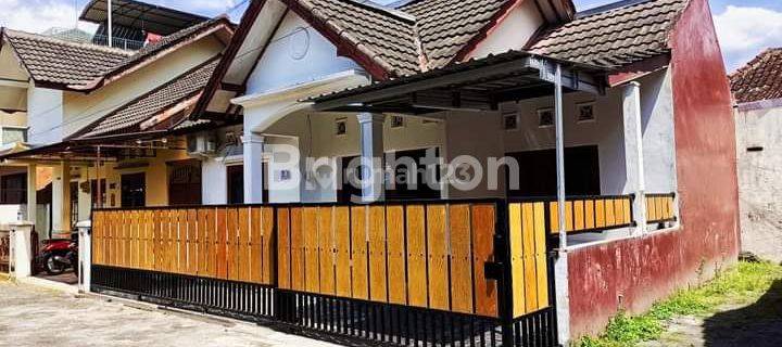 RUMAH  DI JALAN KALIURANG, TIMUR PASAR COLOMBO, UTARA KAMPUS UGM 1