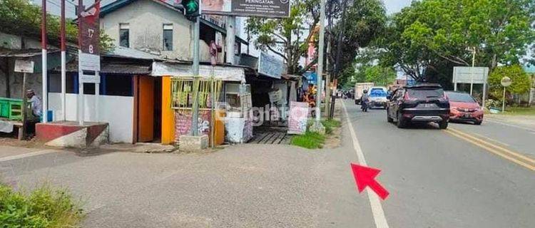 Turun Harga !  Rumah Pinggir Jalan Raya Utama Jl. Mulawarman Balikpapan Cocok Untuk Usaha 1