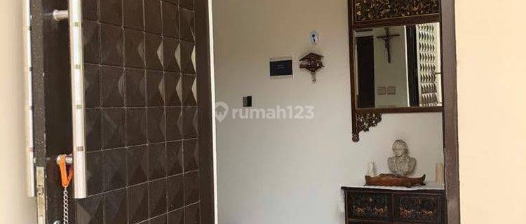 Rumah  2 Lantai Bagus Di Cinere Limo Depok R1704 1