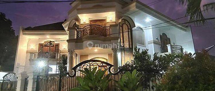 Rumah Mewah Strategis full marmer Di Surabaya Pusat 1