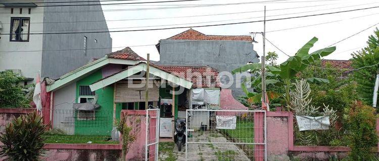 RUMAH SENTRALAND AVENUE, PARUNG PANJANG, 1 LANTAI, HOEK 1