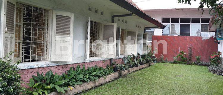 VILLA MODEL BELANDA DAN TERAWAT DI JL KELUT TRETES PASURUAN 1