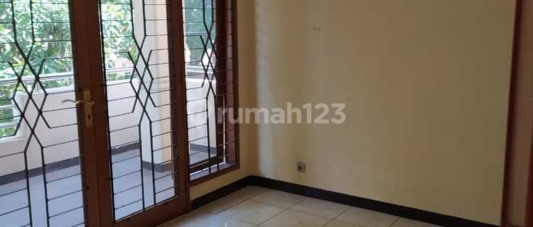 KAN RUMAH BAGUS DI KOMPLEK BATUNUNGGAL BANDUNG 1