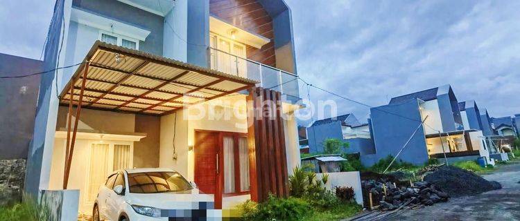 Villa modern 2 lt siap huni di Kota Batu 1