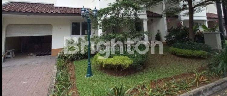 FOE  HOUSE EXPATRIATE  COMPOUND CLOSE TO PONDOK INDAH MALL MUST SEE 1